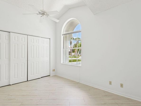 12921 Oak Knoll Drive, Palm Beach Gardens FL 33418