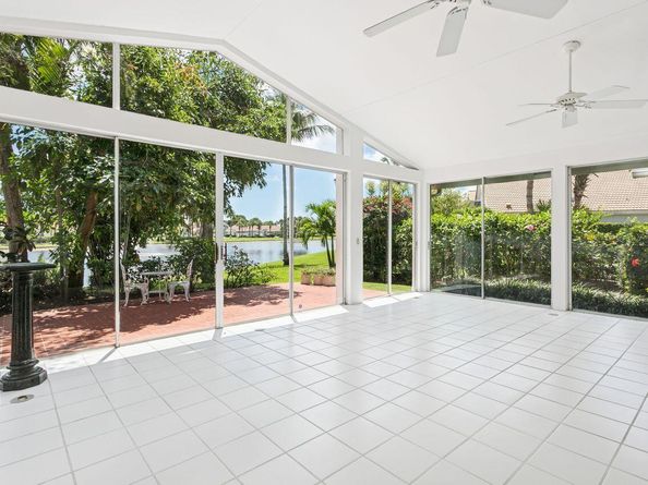 12921 Oak Knoll Drive, Palm Beach Gardens FL 33418