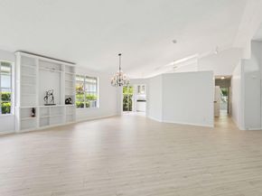 12921 Oak Knoll Drive, Palm Beach Gardens FL 33418