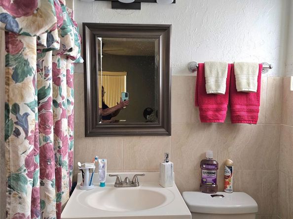 2420 N 59TH Ter, Hollywood FL 33021