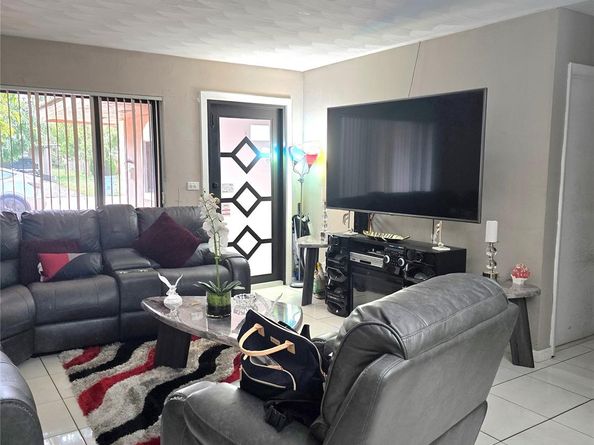 2420 N 59TH Ter, Hollywood FL 33021