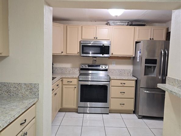 2420 N 59TH Ter, Hollywood FL 33021