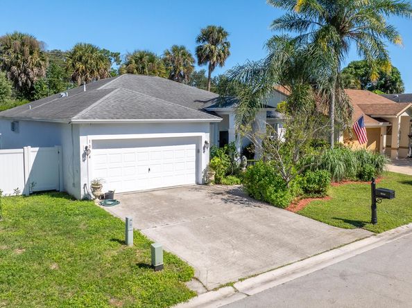 1034 Salmon Isle, Greenacres FL 33413