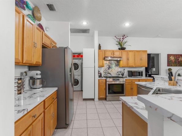 1034 Salmon Isle, Greenacres FL 33413