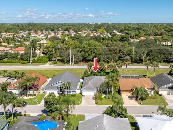 1034 Salmon Isle, Greenacres FL 33413