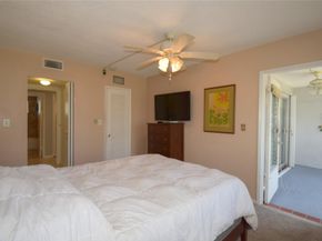2161 NE 42nd Ct 114, Lighthouse Point FL 33064
