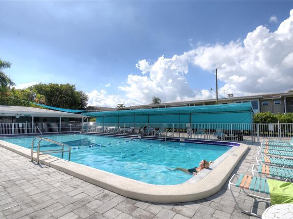 2161 NE 42nd Ct 114, Lighthouse Point FL 33064