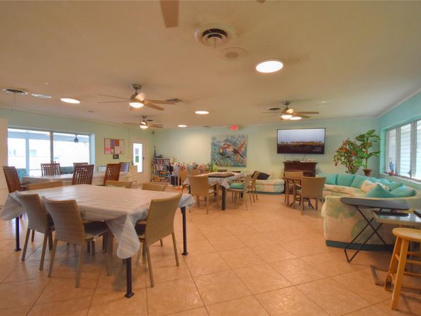 2161 NE 42nd Ct 114, Lighthouse Point FL 33064