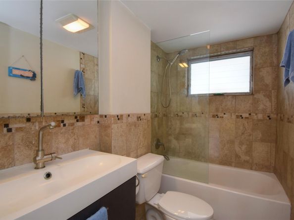 2161 NE 42nd Ct 114, Lighthouse Point FL 33064