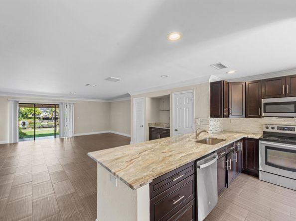 455 Canal Point N 108, Delray Beach FL 33444