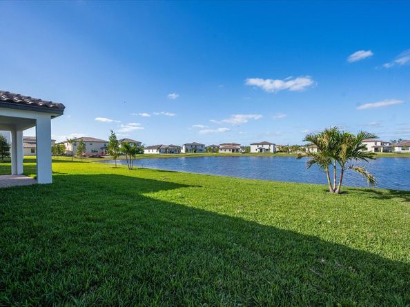 1321 Whitcombe Drive, Royal Palm Beach FL 33411