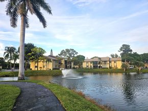 312 Pine Ridge Circle A2, Greenacres FL 33463
