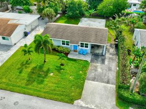 254 NE 22nd Street, Delray Beach FL 33444