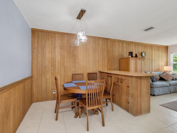 254 NE 22nd Street, Delray Beach FL 33444