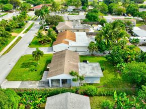 254 NE 22nd Street, Delray Beach FL 33444