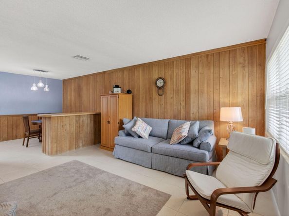 254 NE 22nd Street, Delray Beach FL 33444