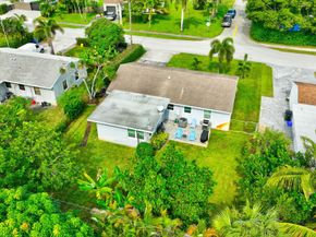 254 NE 22nd Street, Delray Beach FL 33444