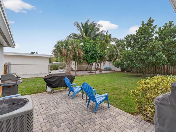 254 NE 22nd Street, Delray Beach FL 33444