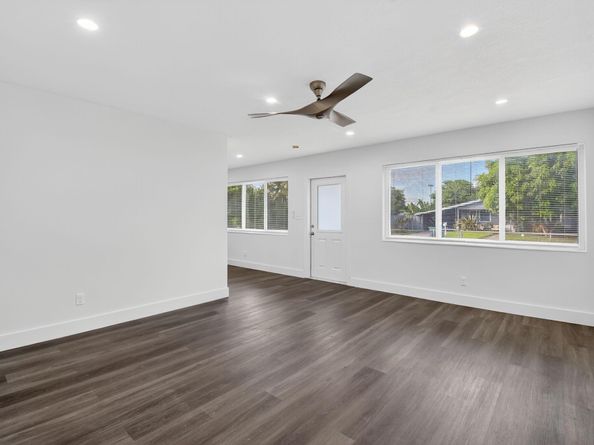 2860 NW 7th Street, Fort Lauderdale FL 33311