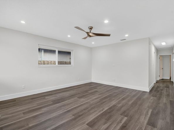 2860 NW 7th Street, Fort Lauderdale FL 33311