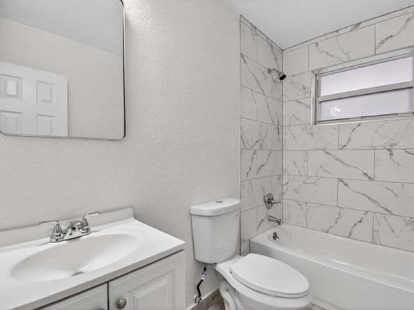 2860 NW 7th Street, Fort Lauderdale FL 33311