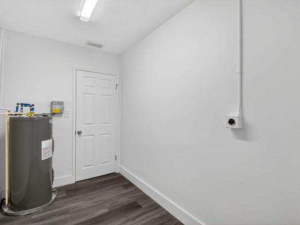 2860 NW 7th Street, Fort Lauderdale FL 33311