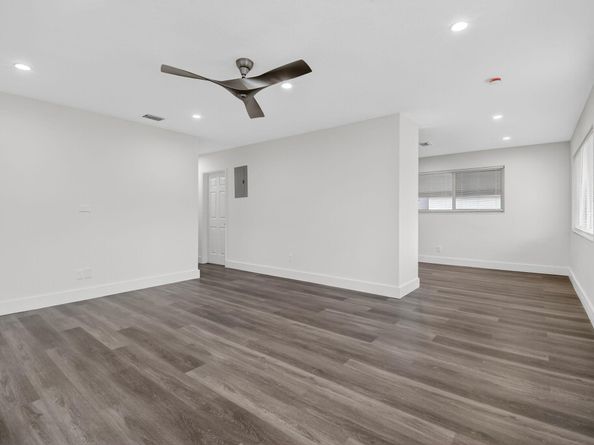 2860 NW 7th Street, Fort Lauderdale FL 33311