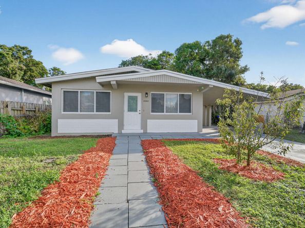 2860 NW 7th Street, Fort Lauderdale FL 33311