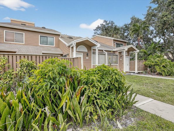 7135 Sportsmans Drive, North Lauderdale FL 33068