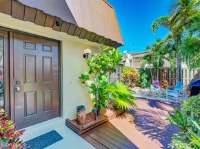 3530 E Gardens East Drive E B, Palm Beach Gardens FL 33410