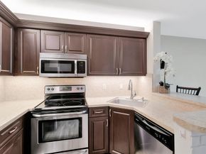 3530 E Gardens East Drive E B, Palm Beach Gardens FL 33410