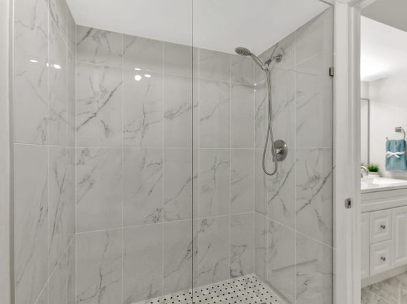 3530 E Gardens East Drive E B, Palm Beach Gardens FL 33410