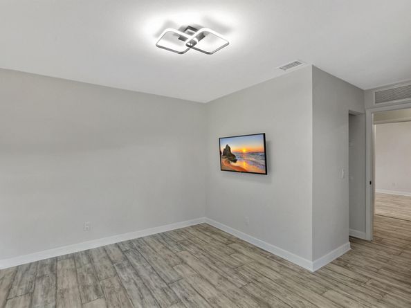 3530 E Gardens East Drive E B, Palm Beach Gardens FL 33410