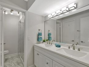 3530 E Gardens East Drive E B, Palm Beach Gardens FL 33410