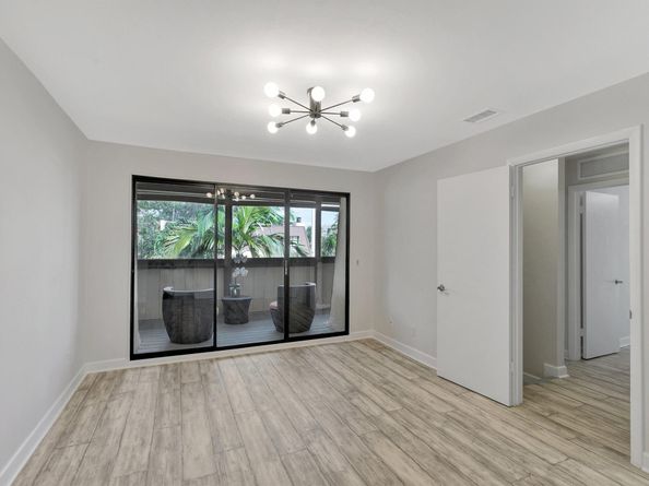 3530 E Gardens East Drive E B, Palm Beach Gardens FL 33410