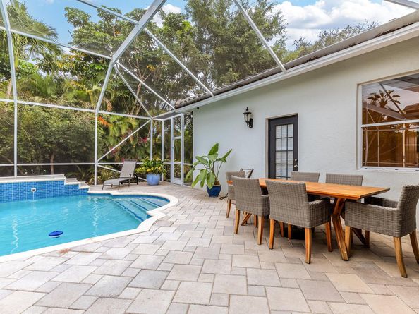 1271 NW 102nd Way, Coral Springs FL 33071