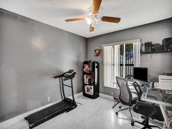 9610 Dunhill Drive, Miramar FL 33025