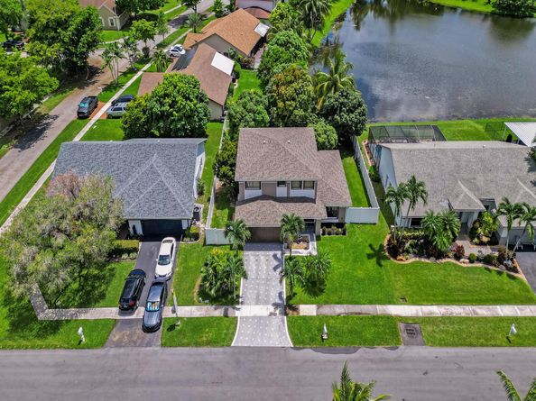 9610 Dunhill Drive, Miramar FL 33025