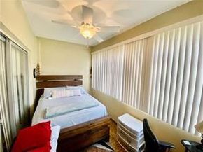 6701 Cypress Rd 207, Plantation FL 33317