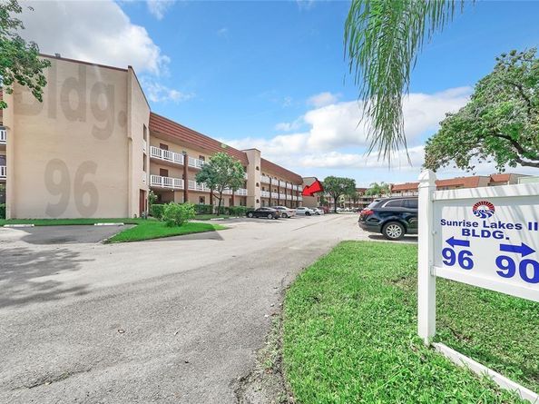 9281 Sunrise Lakes Blvd 212, Sunrise FL 33322