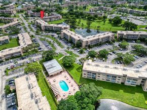 9281 Sunrise Lakes Blvd 212, Sunrise FL 33322