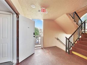 9281 Sunrise Lakes Blvd 212, Sunrise FL 33322