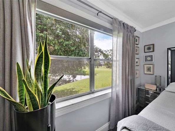 9281 Sunrise Lakes Blvd 212, Sunrise FL 33322