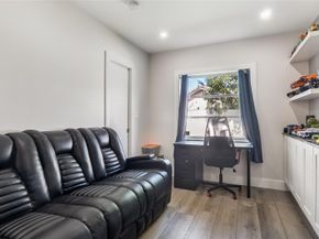 10215 NW 80th Dr, Tamarac FL 33321