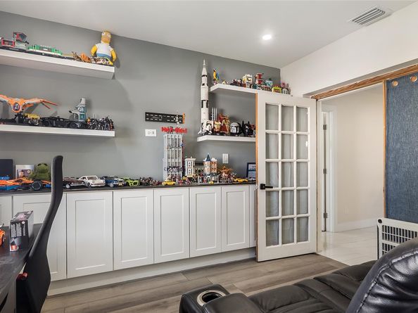 10215 NW 80th Dr, Tamarac FL 33321