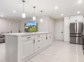 10215 NW 80th Dr, Tamarac FL 33321