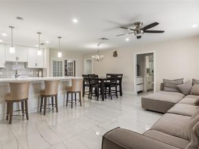 10215 NW 80th Dr, Tamarac FL 33321