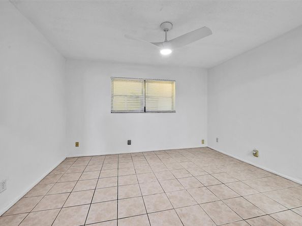 1330 NW 43rd Ave 104, Lauderhill FL 33313