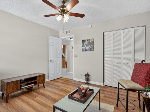 7445 Fairfax Dr 209, Fort Lauderdale FL 33321