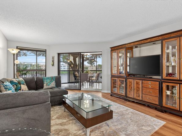 7445 Fairfax Dr 209, Fort Lauderdale FL 33321